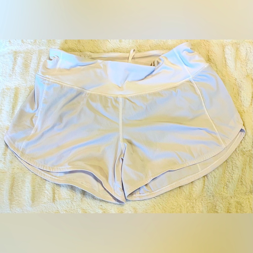 Lululemon white shorts size 6 Tall